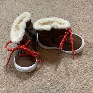 Baby boots size 6